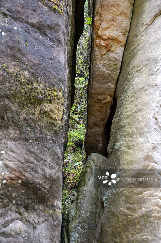 阿德尔斯巴赫和泰普利采岩石图片素材