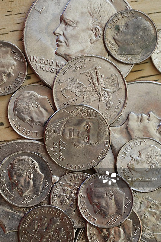 用作货币的银币图片素材