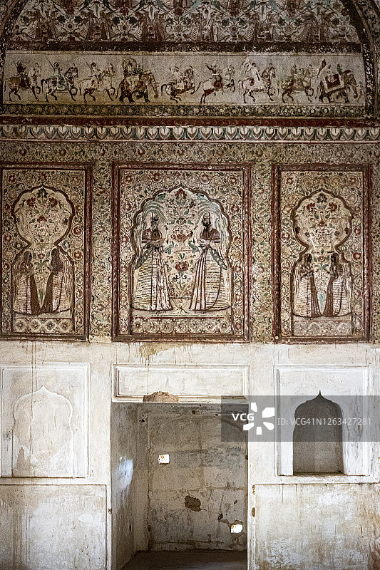 印度中央邦奥恰拉贾 महल宫殿的壁画图片素材