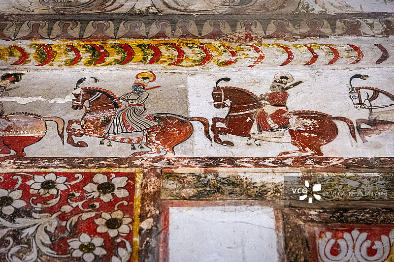 印度中央邦奥恰拉贾 महल宫殿的壁画图片素材