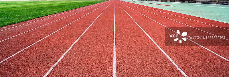 操场上的跑道图片素材