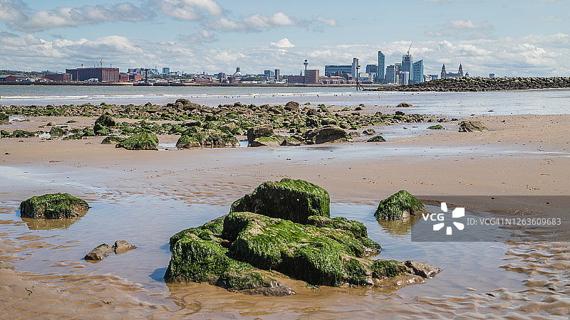 俯瞰利物浦海滨岩石池图片素材