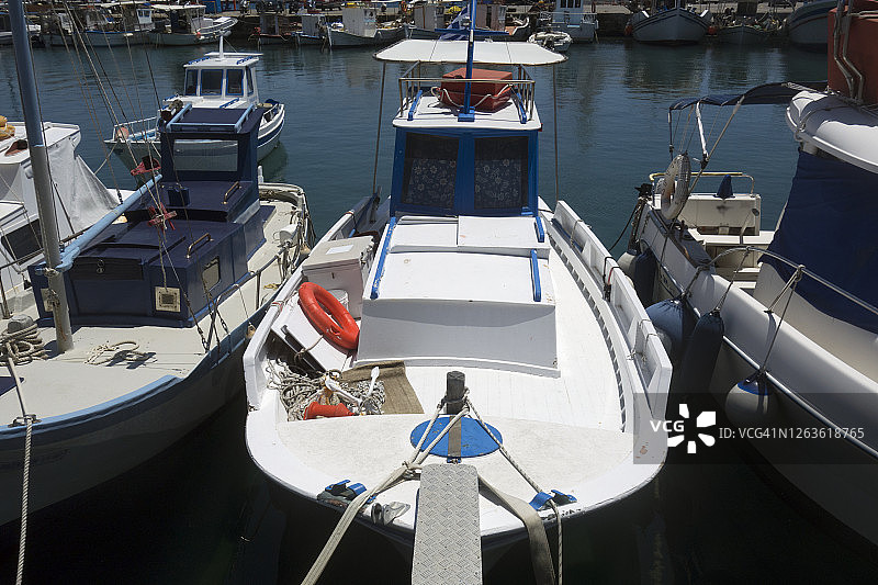 希腊小型渔船图片素材