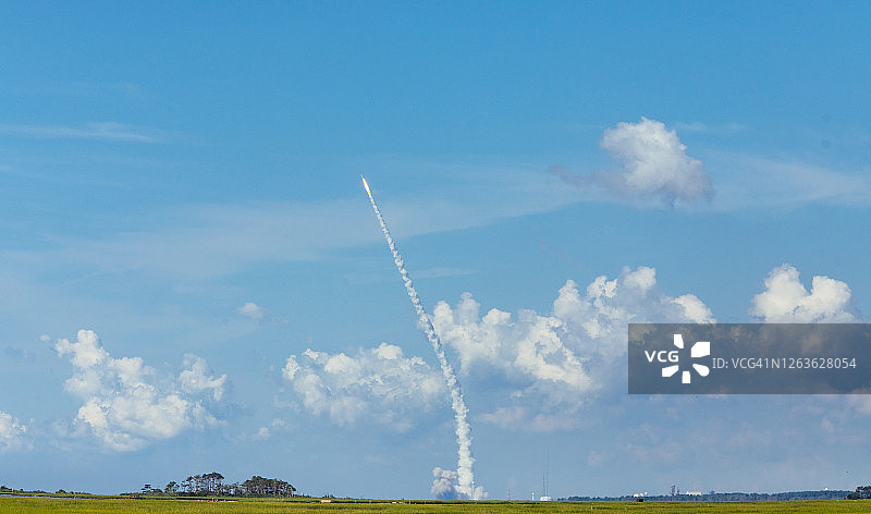 从NASA沃洛普斯岛发射的弥诺陶洛斯火箭图片素材