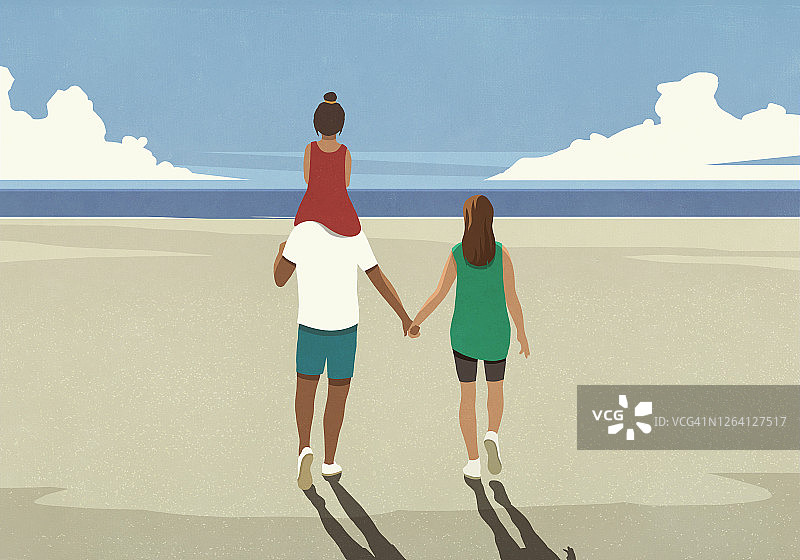 在宁静阳光明媚的夏日海滩上行走的亲密家庭图片素材