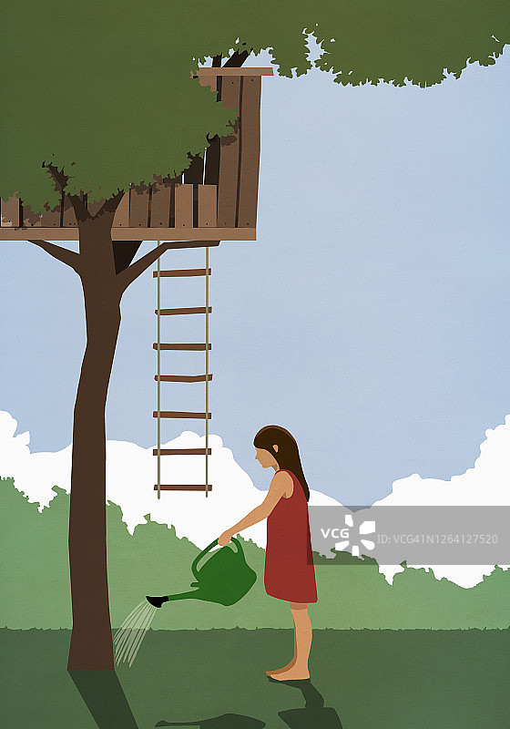 女孩在树屋下的树木浇水图片素材