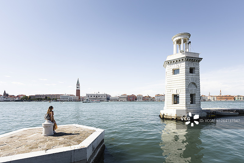 威尼斯圣乔治马焦雷灯塔图片素材