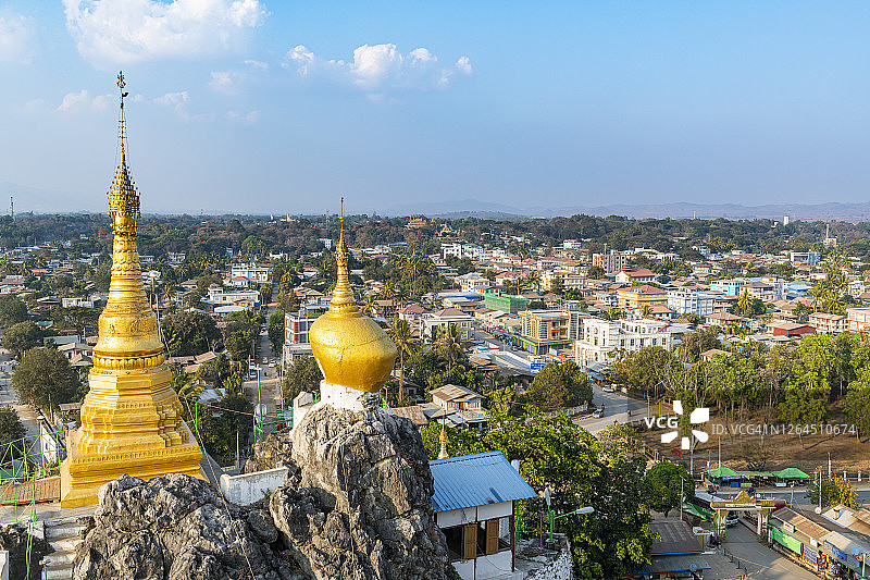缅甸克耶邦垒固，东枝奎宝塔俯瞰城镇图片素材