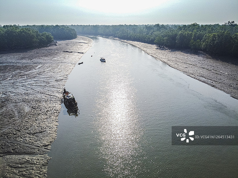 缅甸丹老群岛水道和红树林航拍图片素材