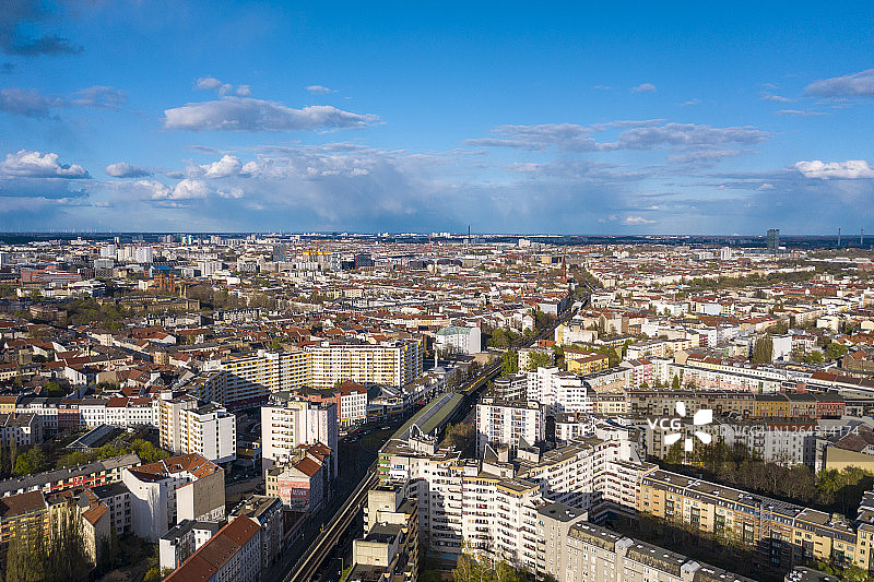 德国柏林科特布斯门车站及周边建筑航拍图片素材