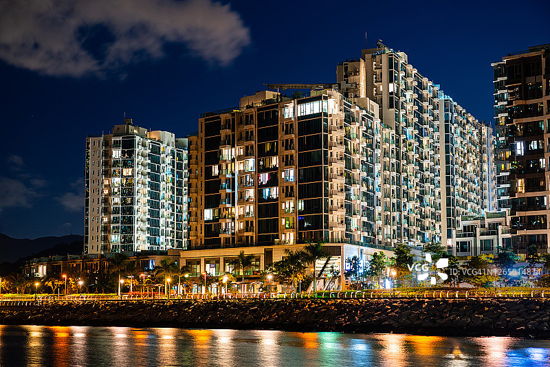 香港高层住宅楼图片素材