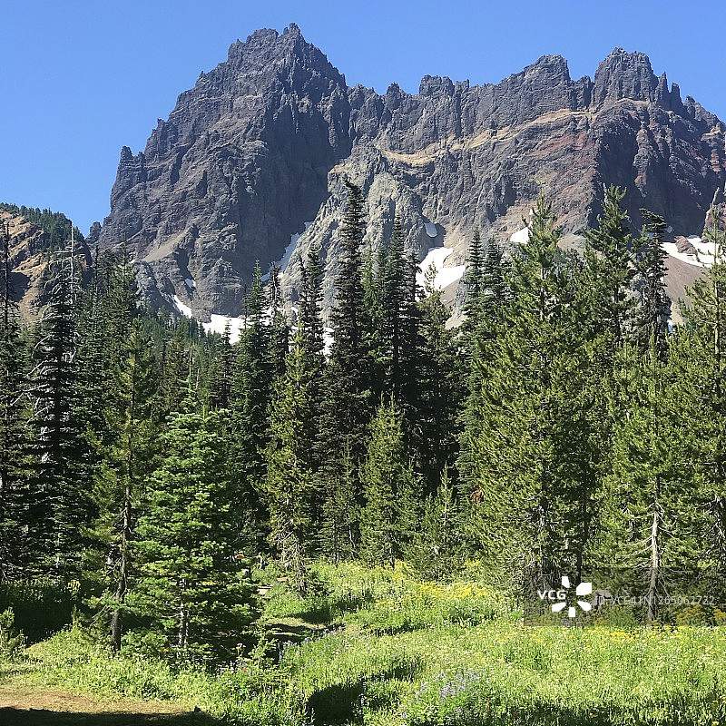 俄勒冈州喀斯喀特山脉三指杰克峰图片素材