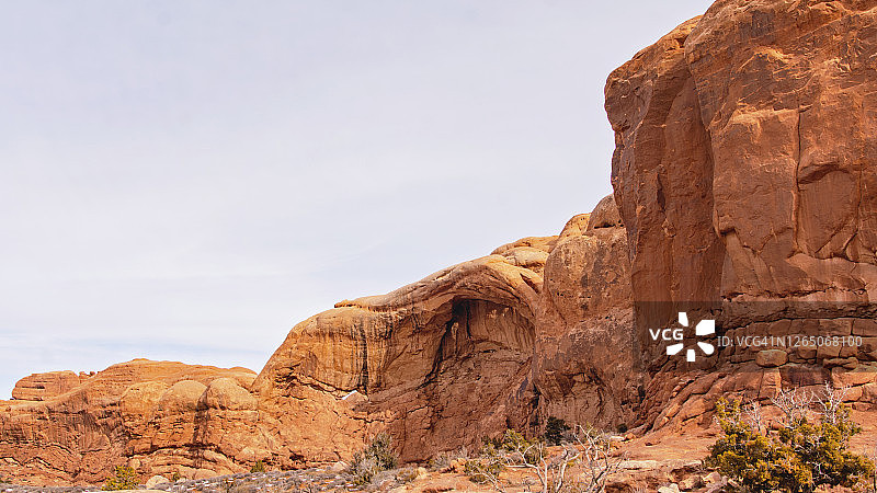 犹他州拱门国家公园的风光和岩层图片素材