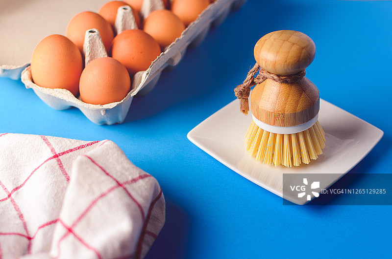 清洗鸡蛋图片素材
