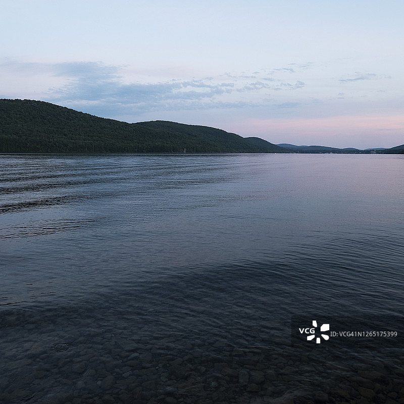 美国奥齐戈湖黄昏景色图片素材