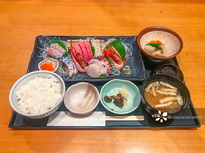 刺身定食拼盘图片素材
