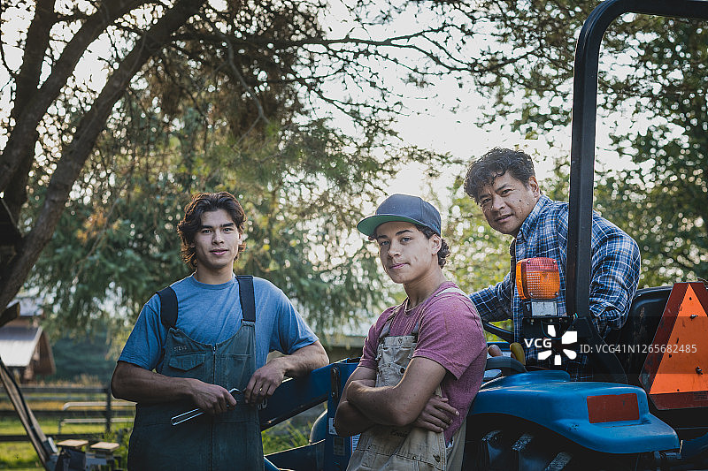 农民家庭 портрет图片素材