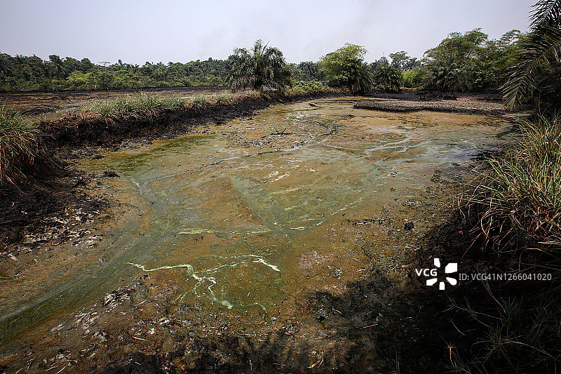 尼日尔三角洲石油污染图片素材