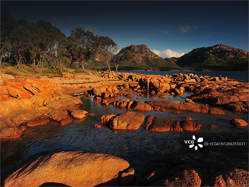 弗雷西内国家公园，澳大利亚塔斯马尼亚东海岸图片素材