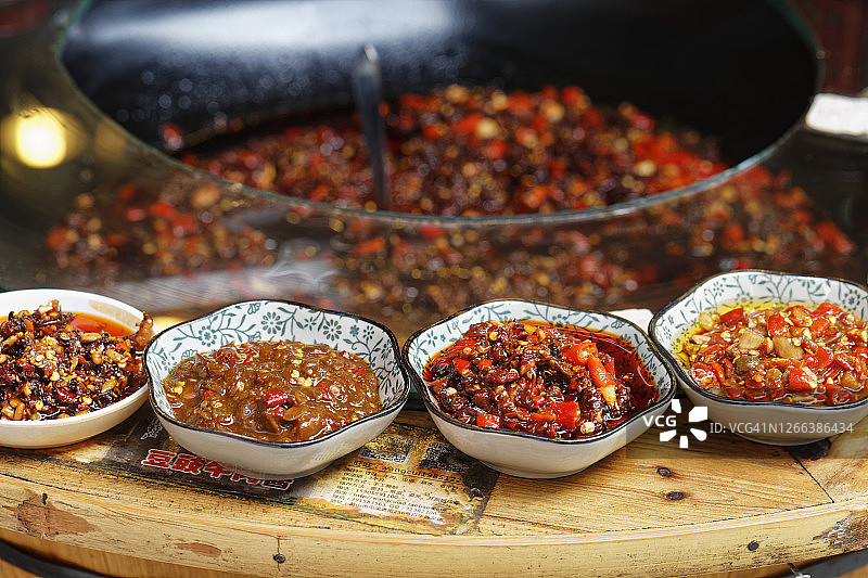 各种辛辣酱料展示图片素材