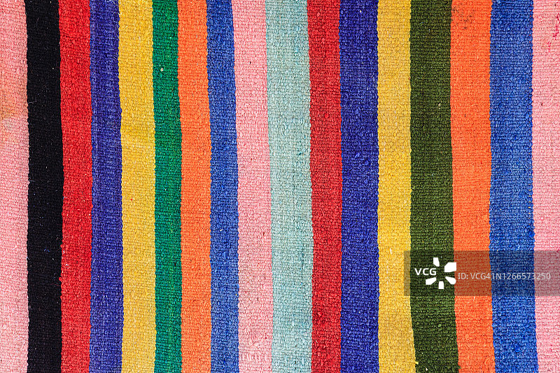 手工编织柏柏尔地毯图片素材