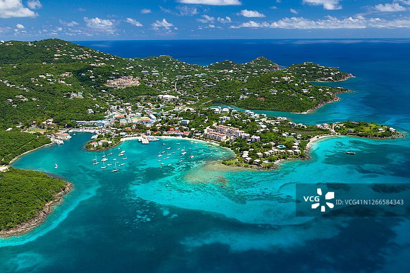 圣约翰岛克鲁兹湾的鸟瞰图，维尔京群岛图片素材