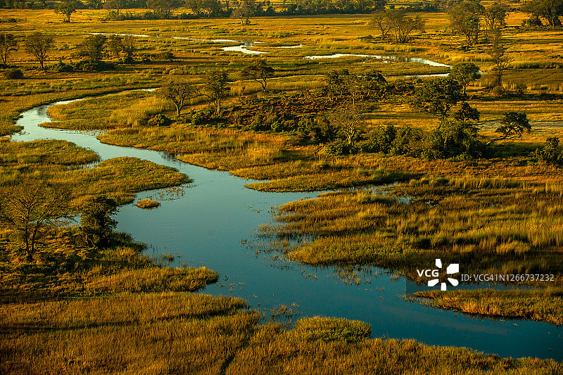 博茨瓦纳奥卡万戈三角洲河流航拍图片素材