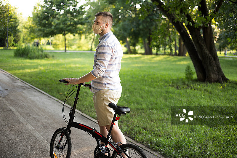 我的折叠自行车图片素材