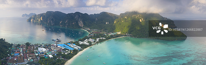 泰国甲米府皮皮岛航拍全景图片素材