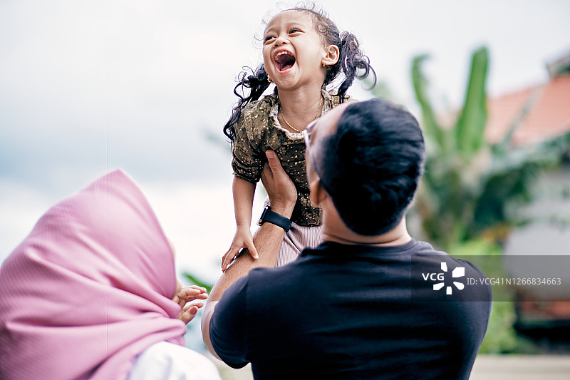 快乐亲子家庭图片素材