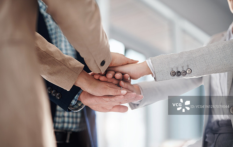 团结协作，共同胜利图片素材