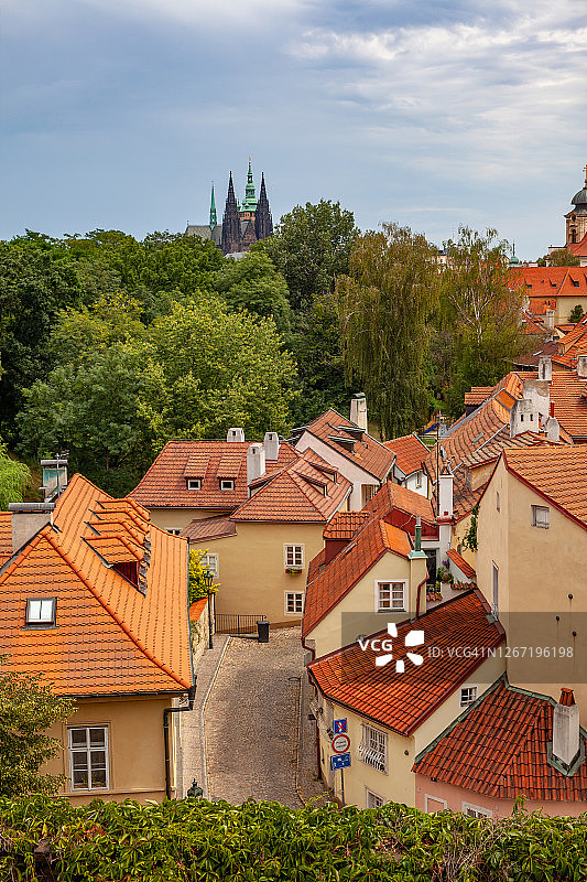 布拉格的中世纪建筑鸟瞰图图片素材