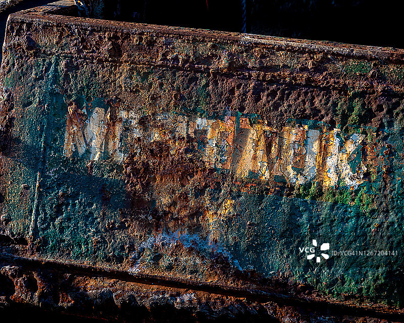 蒙托克港的粗糙生锈渔船图片素材