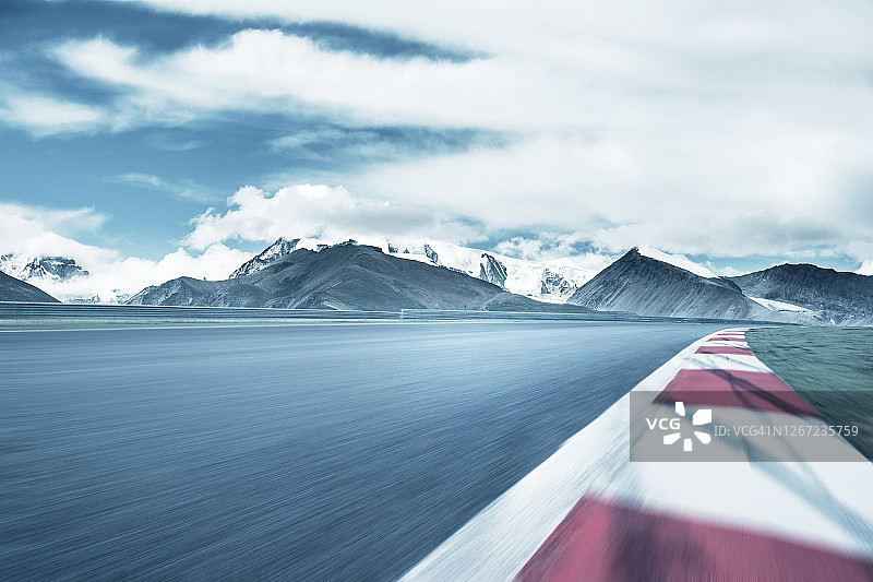 带有道路的物品背景图片展示图片素材