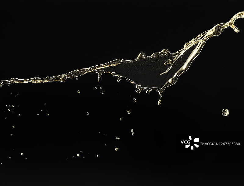 啤酒飞溅图片素材