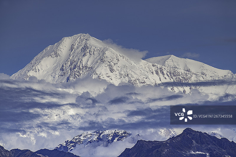 从南部公路看到的德纳里山景图片素材