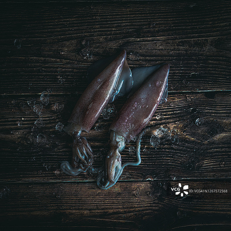 冰上新鲜海鲜的俯视特写图片素材