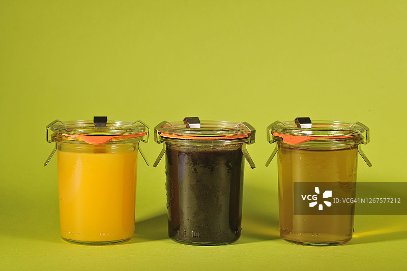 老式玻璃容器图片素材