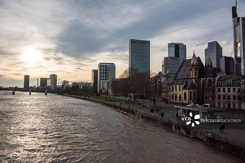 美因河日落图片素材