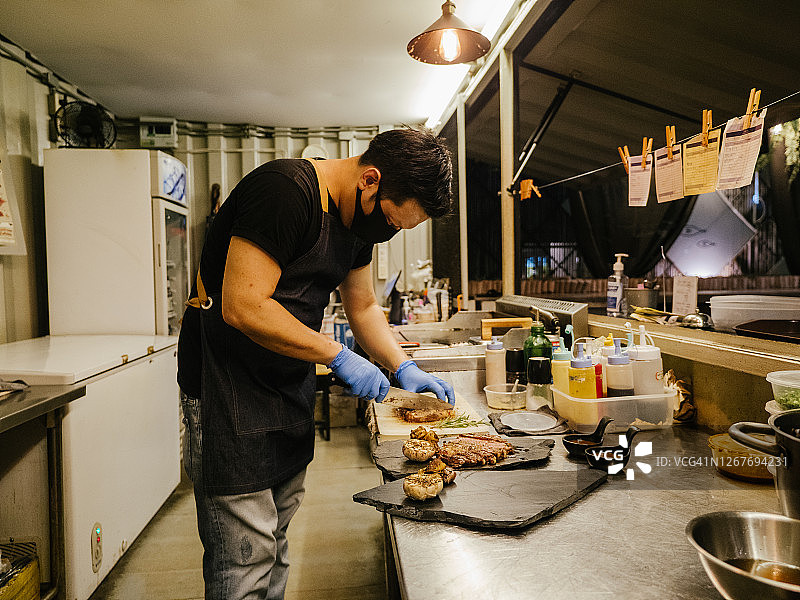 餐车男老板图片素材
