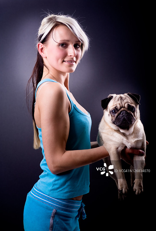 健身女孩图片素材