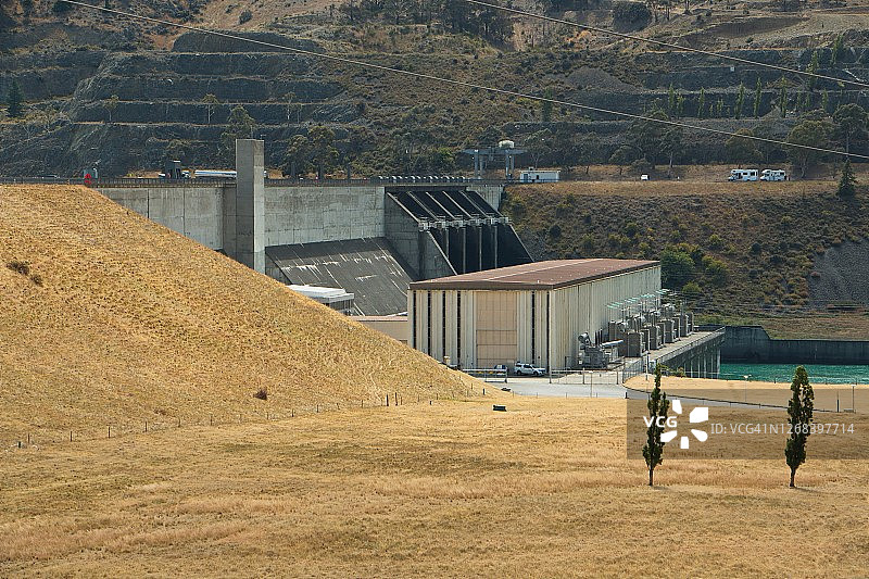 新西兰南岛艾维莫尔湖水力发电站图片素材