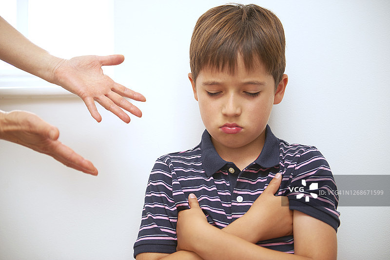 遇到麻烦的男学生图片素材