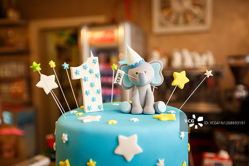 第一个生日蛋糕图片素材