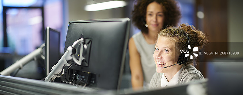 呼叫中心实习生图片素材