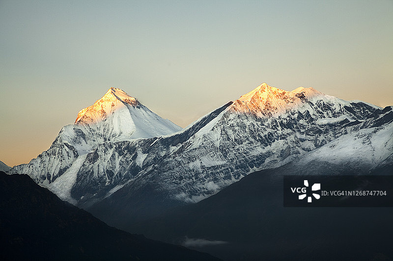 道拉吉里山的阳光图片素材
