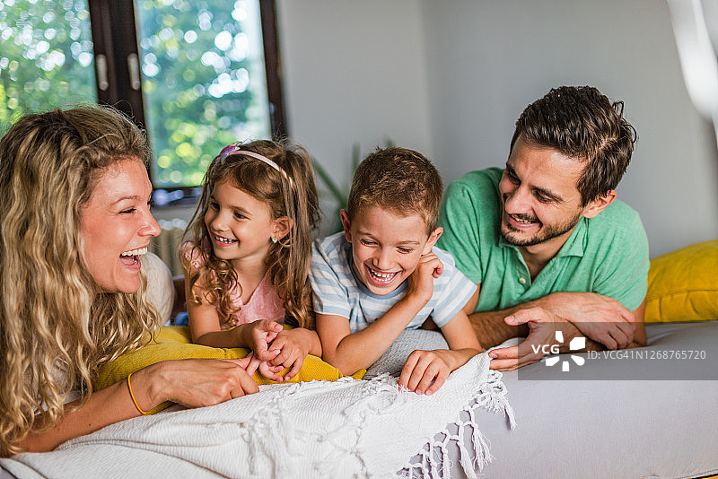 家庭时间图片素材