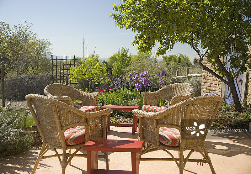 西南花园休息区图片素材