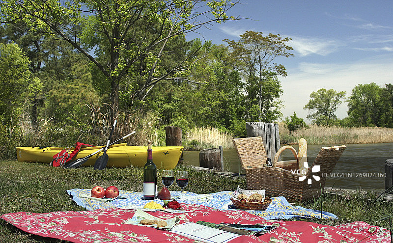 海湾野餐图片素材