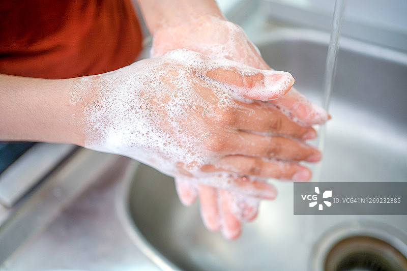 水和肥皂洗手，清洁防护病毒细菌图片素材